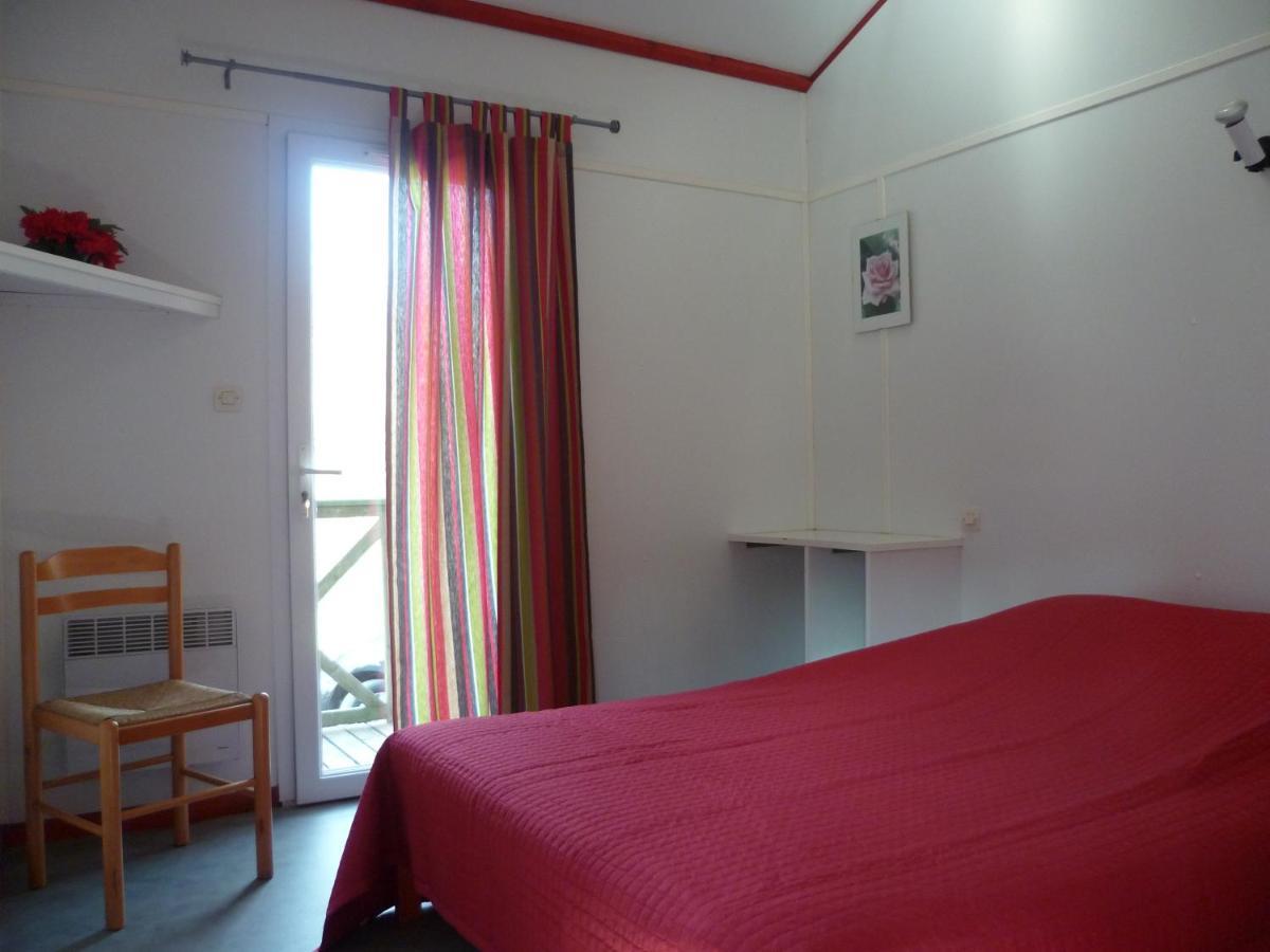 La Ferme Du Duzou Villa Saint-Cyprien-sur-Dourdou Exteriör bild