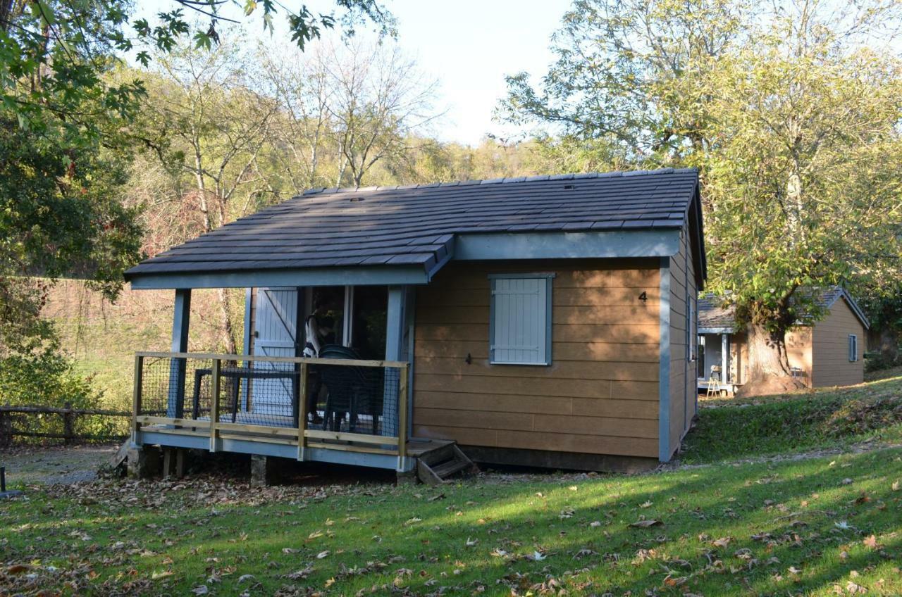 La Ferme Du Duzou Villa Saint-Cyprien-sur-Dourdou Exteriör bild